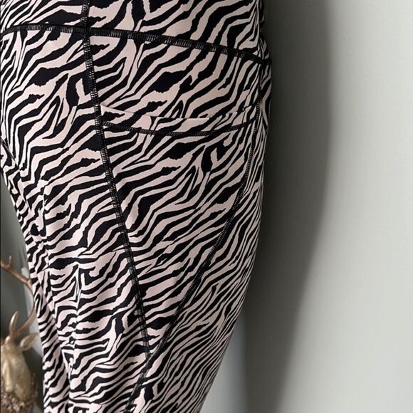 Victoria Secret Tights - Picture 4 of 4